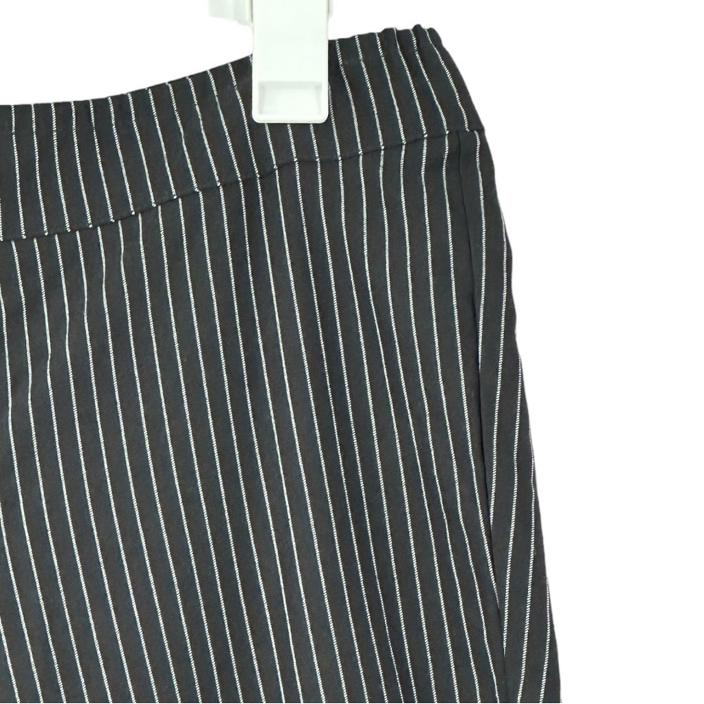 Who What Wear Women’s High Rise Stretch Cropped Pinstripe Pants Black/White Sz 8 - Picture 5 of 10